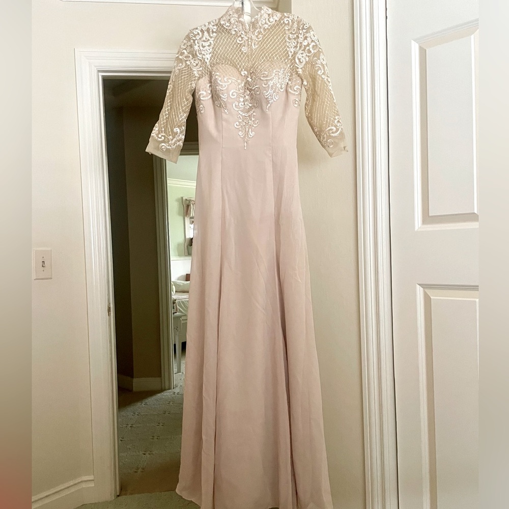 JJ’s House Weddings and Special Occassion Dress